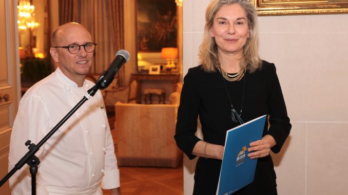 Lo chef Heinz Beck e l'ambasciatrice Elena Basile