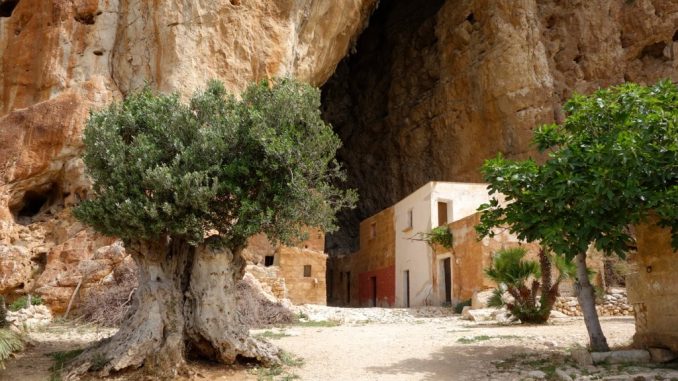 Grotta Mangiapane Grotta Mangiapane