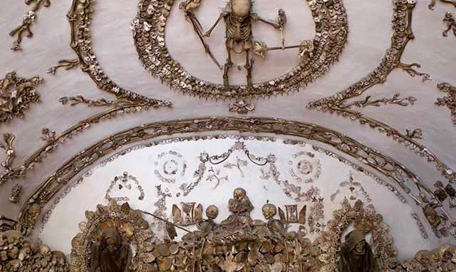 De crypte van de Santa Maria Immacolata De crypte van de Santa Maria Immacolata