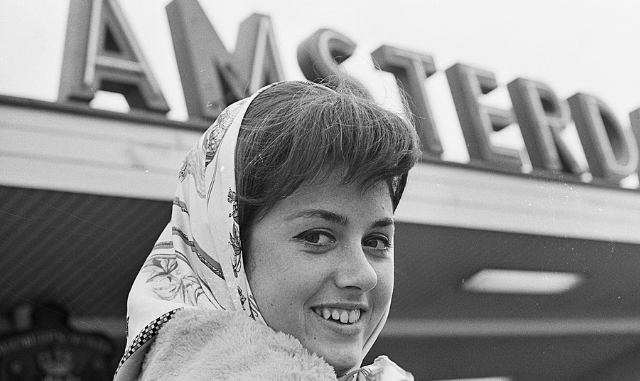 Gigliola Cinquetti landt op Schiphol Gigliola Cinquetti landt op Schiphol