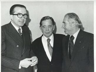 Giulio Andreotti, links