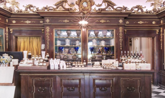 Officina profumo Farmaceutica di Santa Maria Novella Officina profumo Farmaceutica di Santa Maria Novella