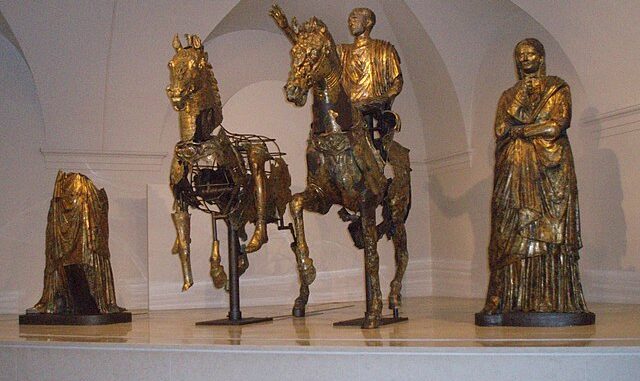 Bronzi dorati Bronzi dorati