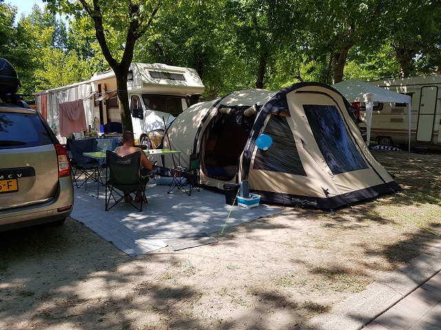 Hutje mutje kamperen