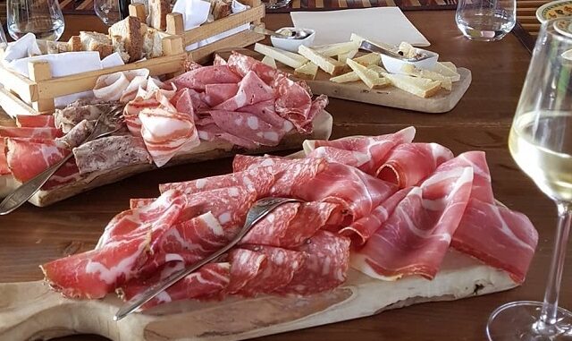 Lekkere antipasti bij Osteria Caccia Al Piano