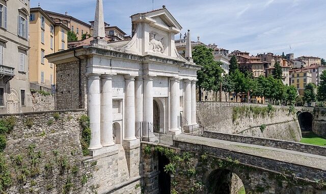 Porta San Giacomo, Bergamo Porta San Giacomo, Bergamo