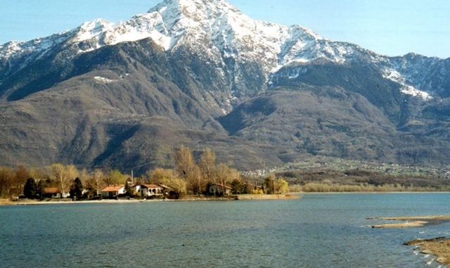 De Monte Legnone gezien vanuit Gera Lario